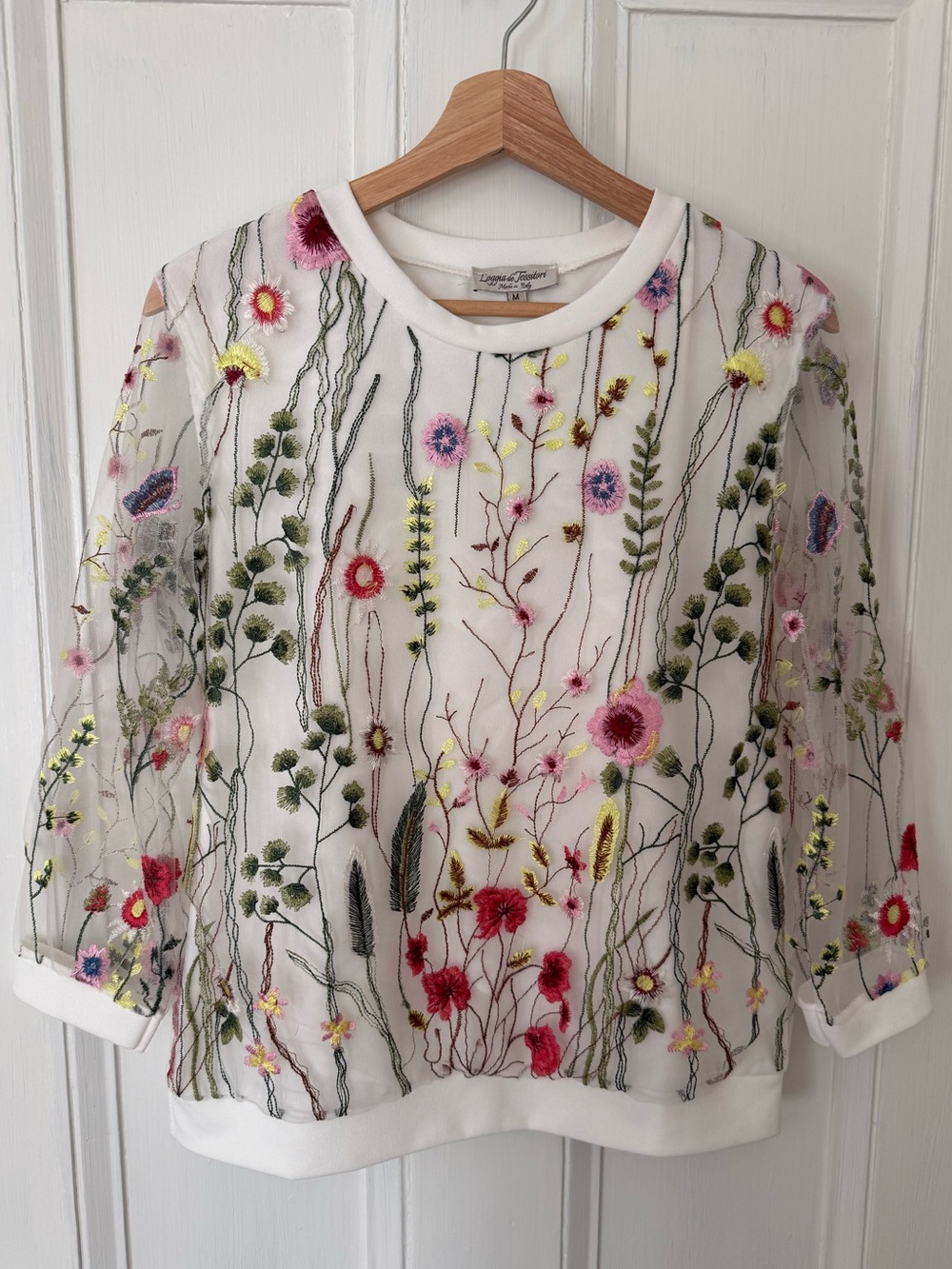 Loggia de Tessitori Made in Italy Embroidered Floral Sheer Sleeve Top M